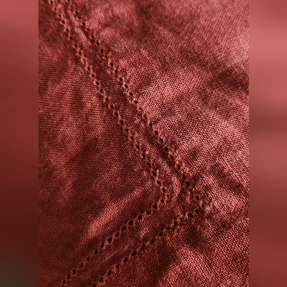 Williams Sonoma Double Hem Stich Linen Tablecloth